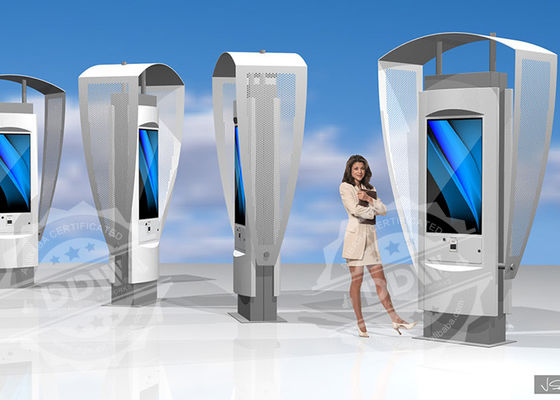 لافتات رقمية تقف وحدها في الهواء الطلق في الأماكن العامة للمكان العام ، 1920x1080 شاشة عرض LCD