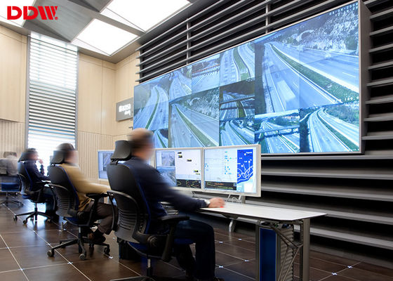 700nits عالية السطوع شاشة LCD مركز إدارة مركز تجاري الجدار مضادة للوهج السطحية DDW-LW550HN14